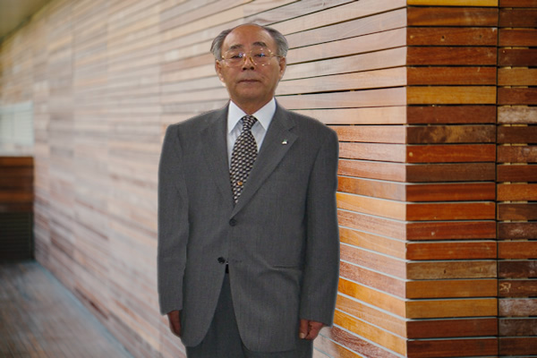 吉田養蜂場　代表